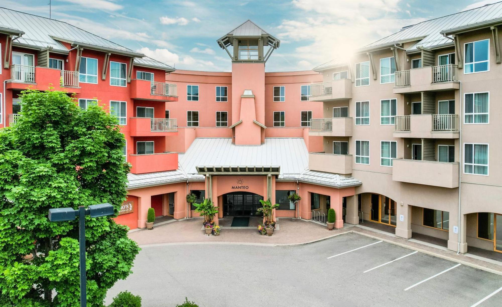Manteo At Eldorado Resort Kelowna Exterior photo