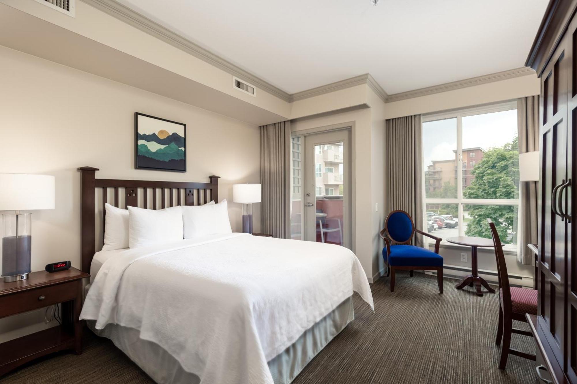 Manteo At Eldorado Resort Kelowna Exterior photo