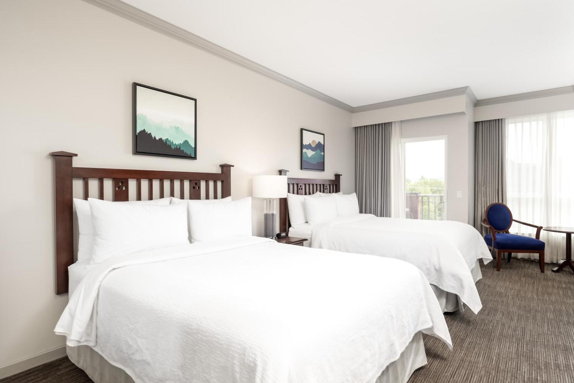 Manteo At Eldorado Resort Kelowna Exterior photo
