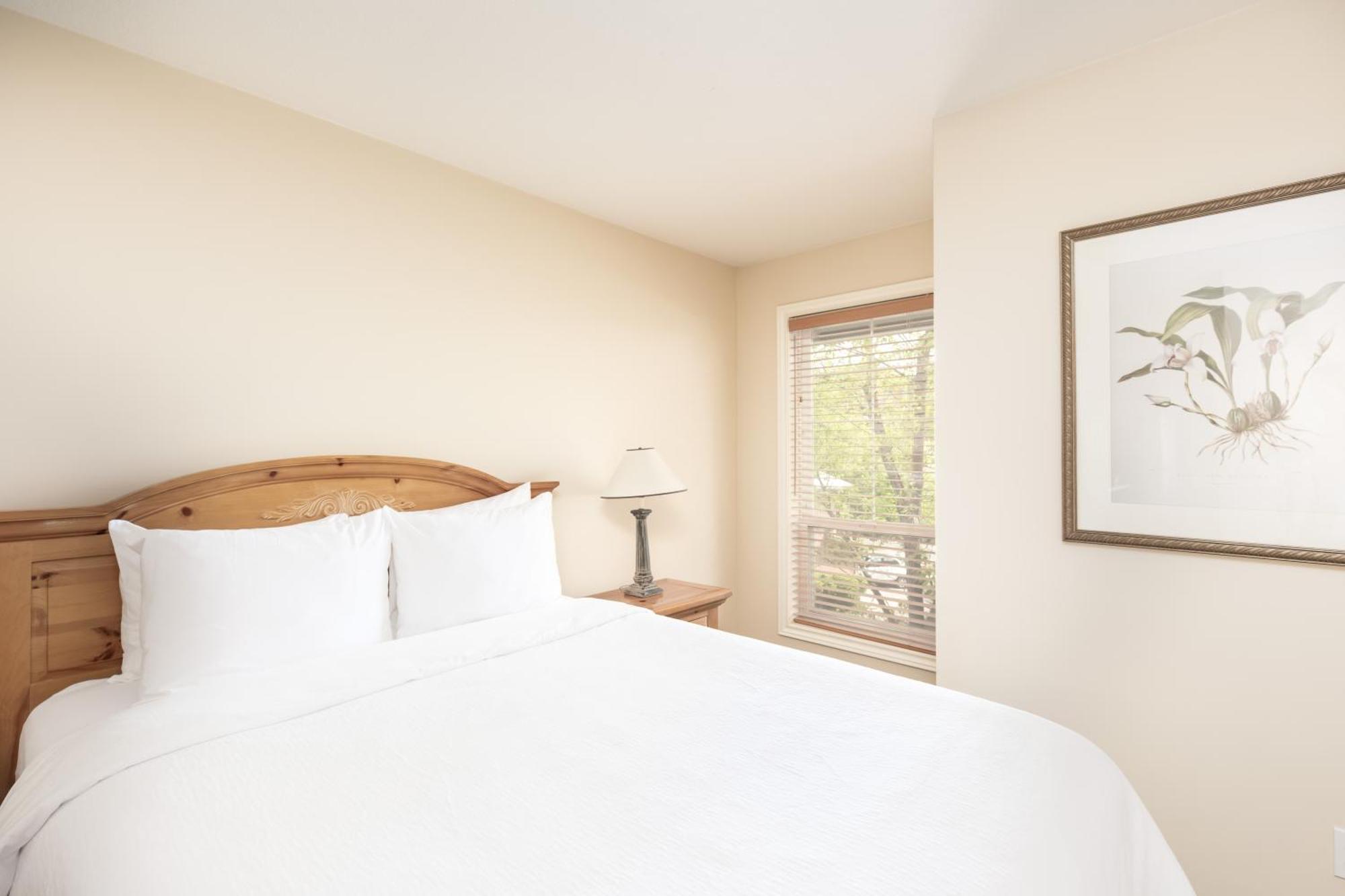 Manteo At Eldorado Resort Kelowna Exterior photo