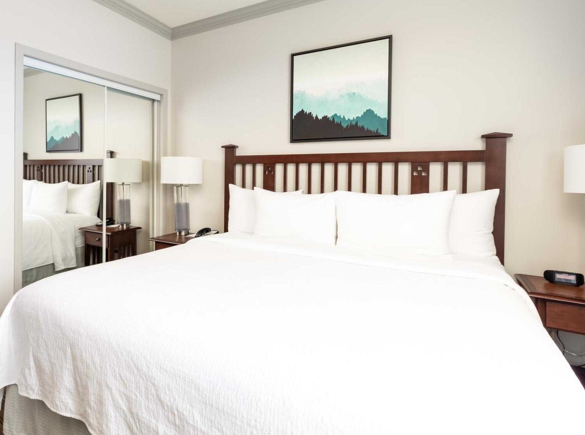 Manteo At Eldorado Resort Kelowna Room photo